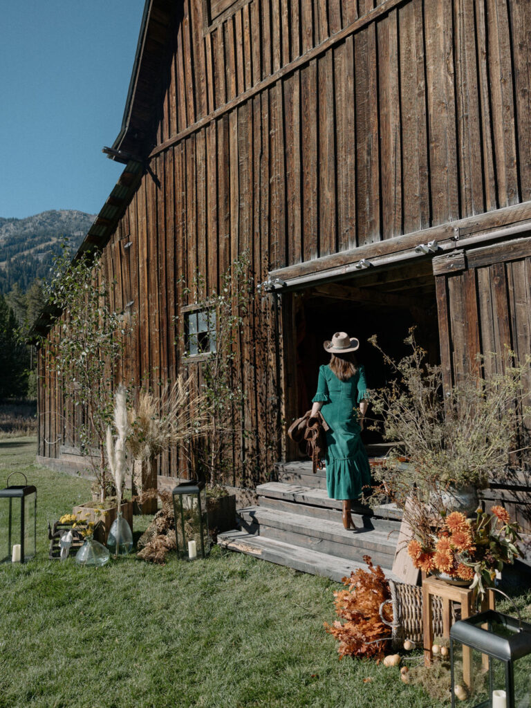 Wedding Barn Floral 